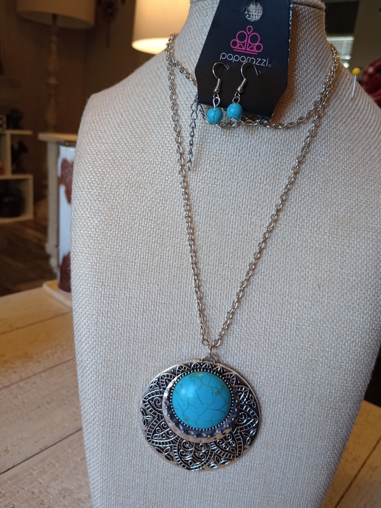 paparazzi Jewelry - paparazzi Silver Turquoise Statement Pendant Necklace with Matching Earrings